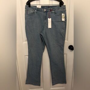 STYLE & CO Women’s Medium Wash Curvy Modern Boot Cut Jeans Size 14 NEW